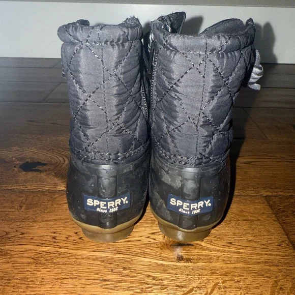 Sperry Kids Quilted Black Rainboot Size 2 - Picture 3 of 6